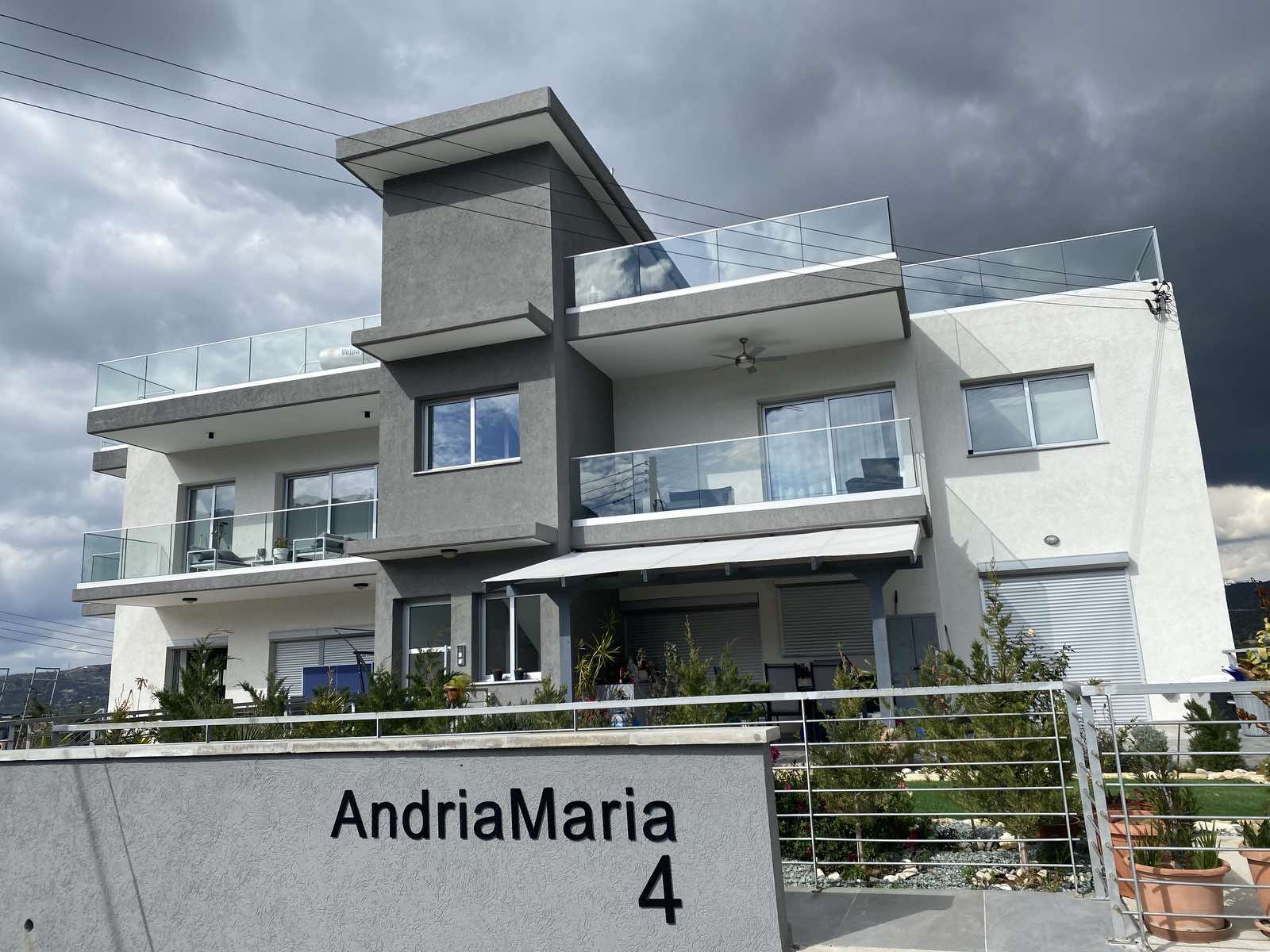 3 Bedroom Apartment N° 201 - Antri-Maria Building - Paramytha